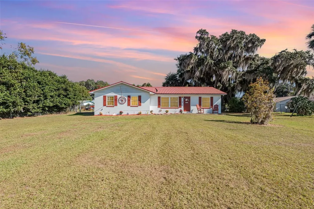 404 Grand Rondo E Crescent City FL 32112