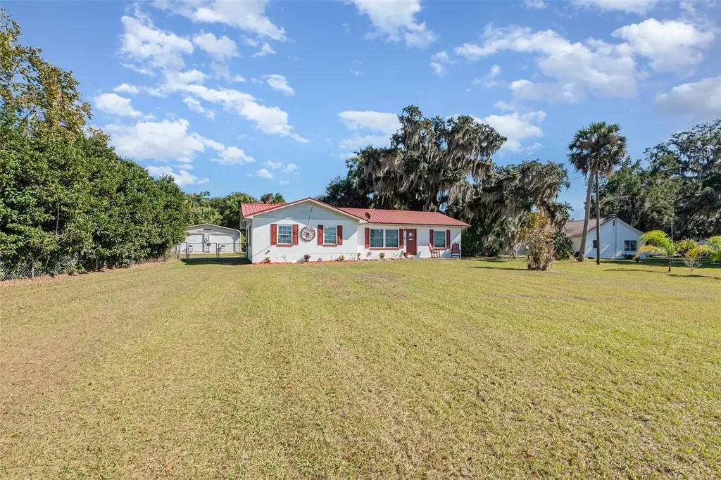 404 Grand Rondo E Crescent City FL 32112