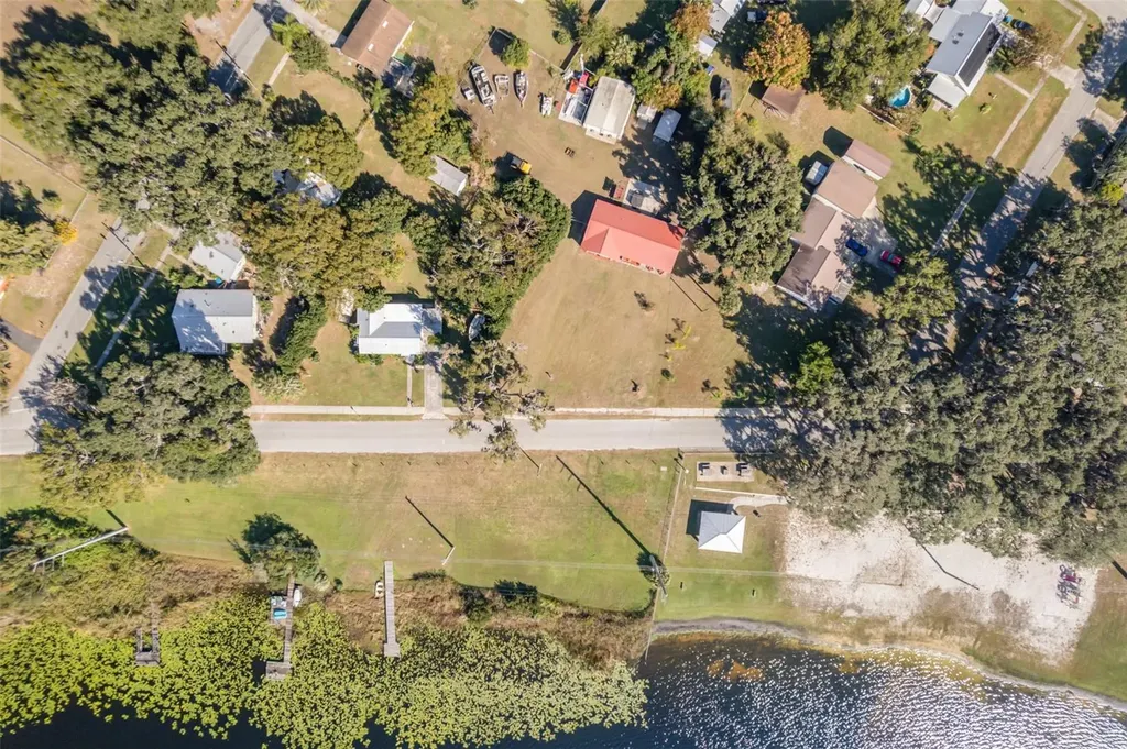 404 Grand Rondo E Crescent City FL 32112