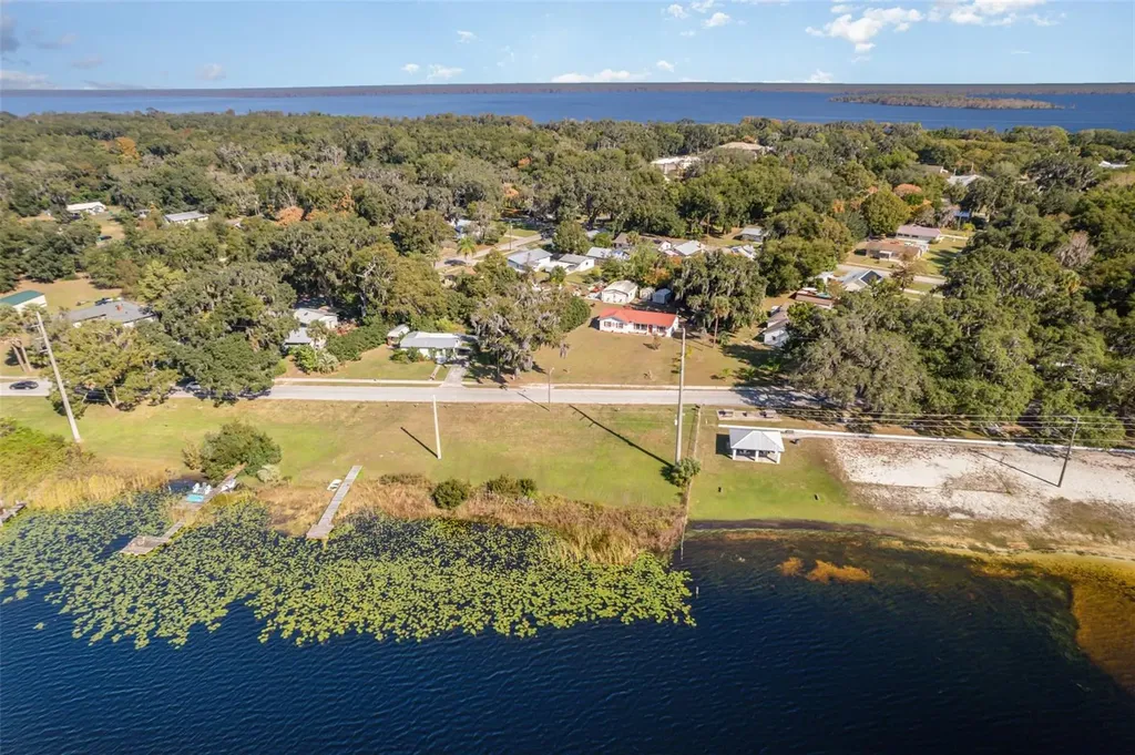 404 Grand Rondo E Crescent City FL 32112