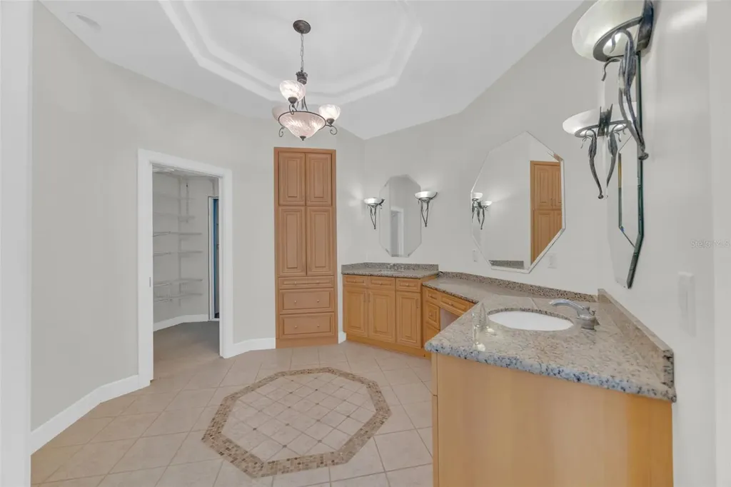 1005 Piano Lane Apollo Beach FL 33572