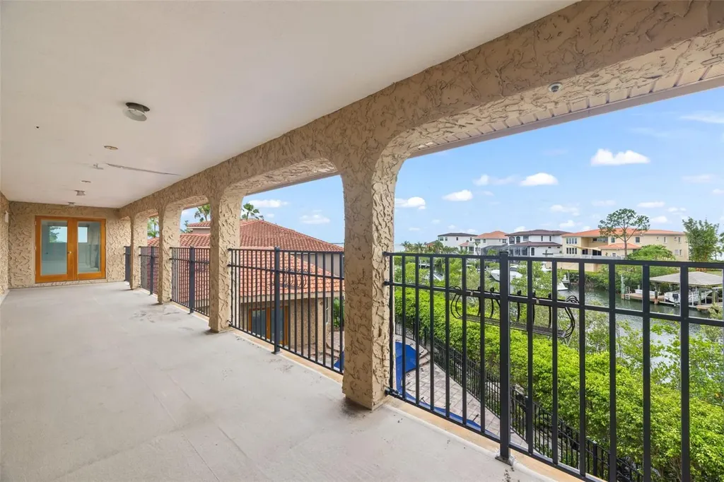 1005 Piano Lane Apollo Beach FL 33572