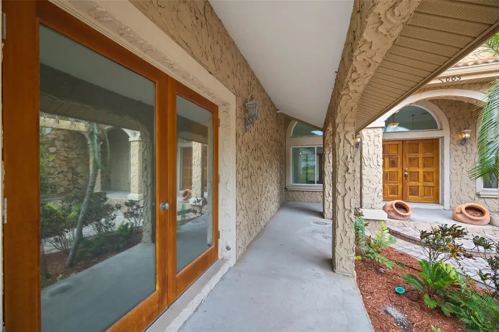 1005 Piano Lane Apollo Beach FL 33572