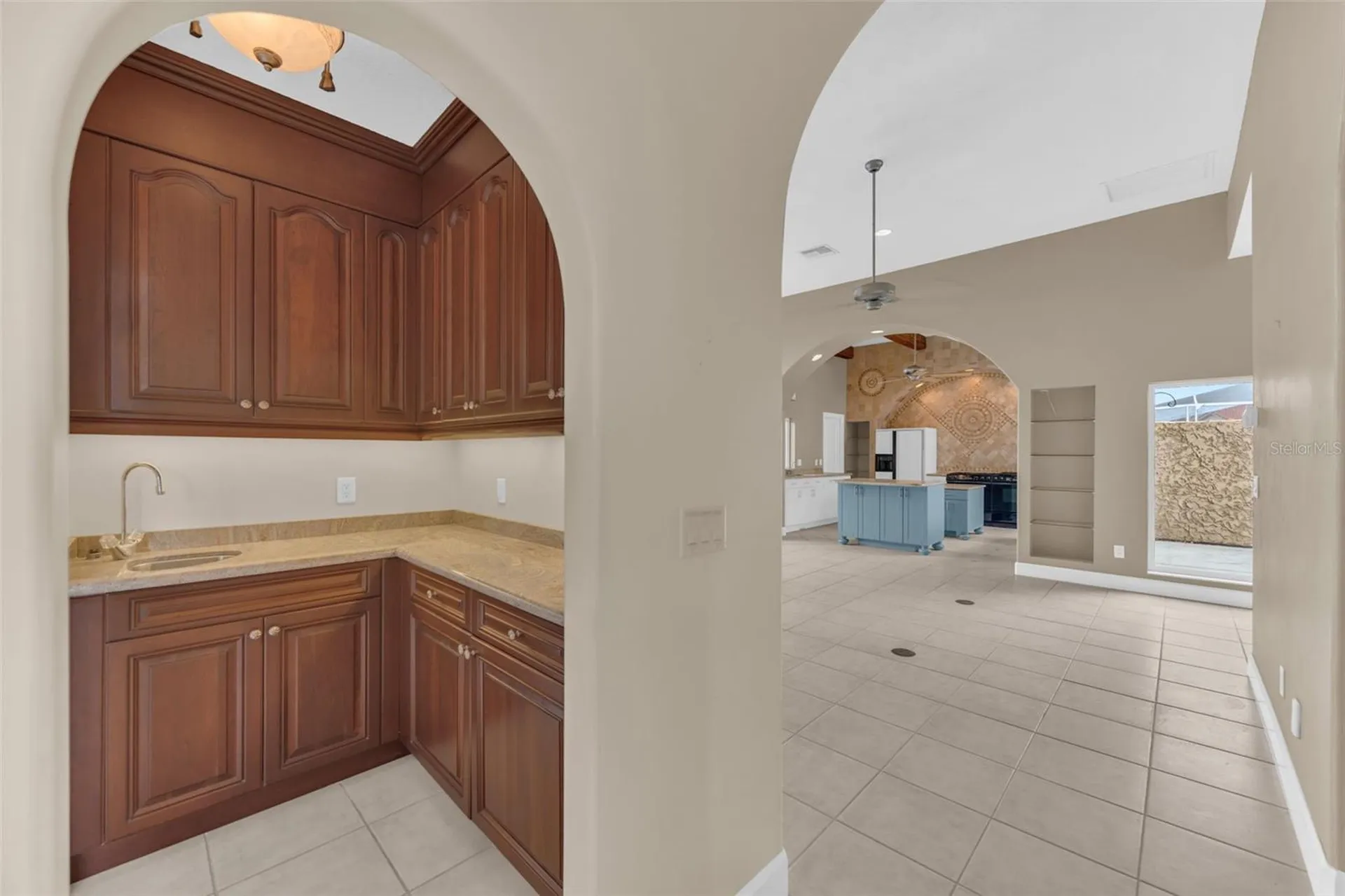 1005 Piano Lane Apollo Beach FL 33572