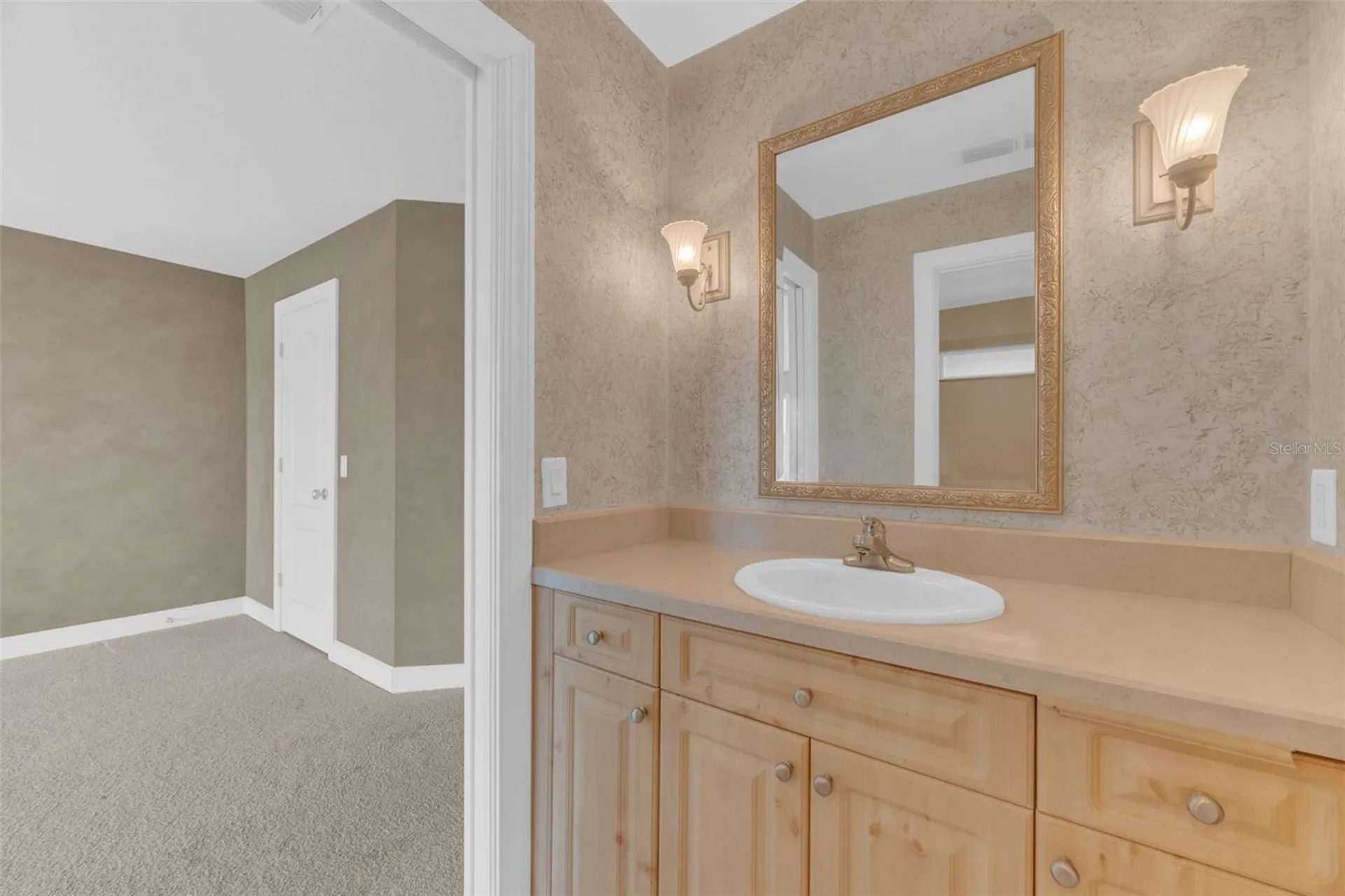 1005 Piano Lane Apollo Beach FL 33572