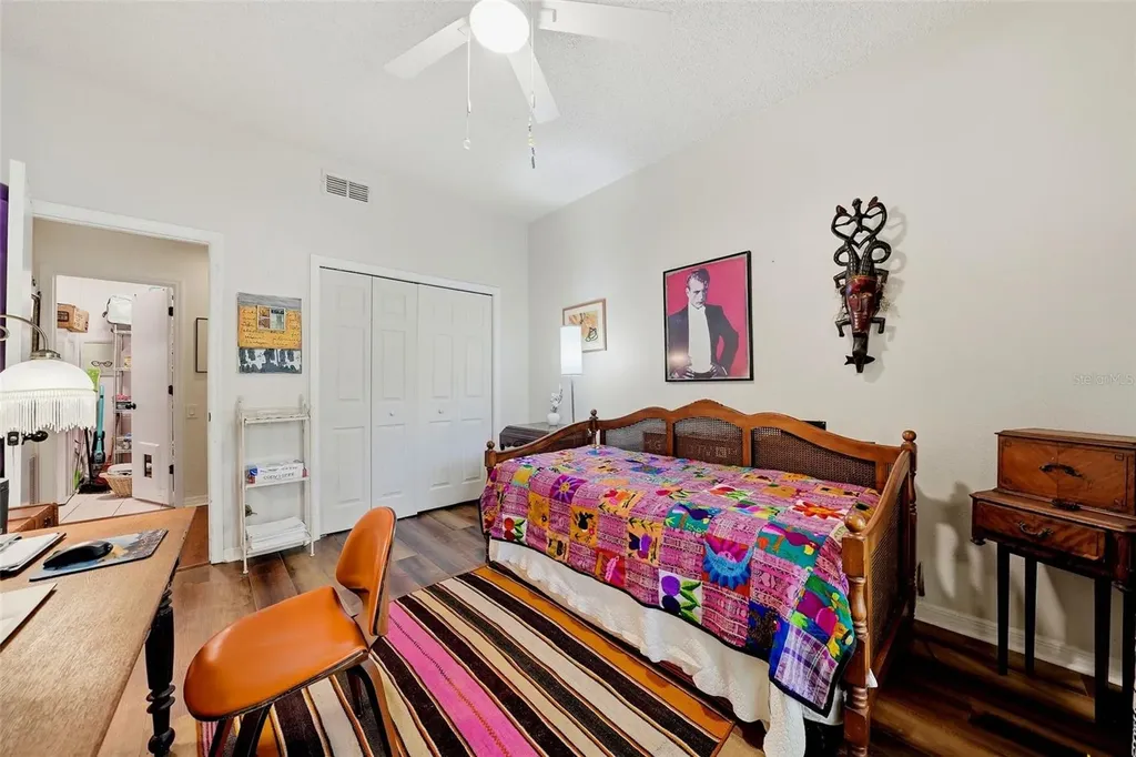 328 Los Prados Drive Safety Harbor FL 34695