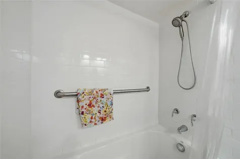 328 Los Prados Drive Safety Harbor FL 34695