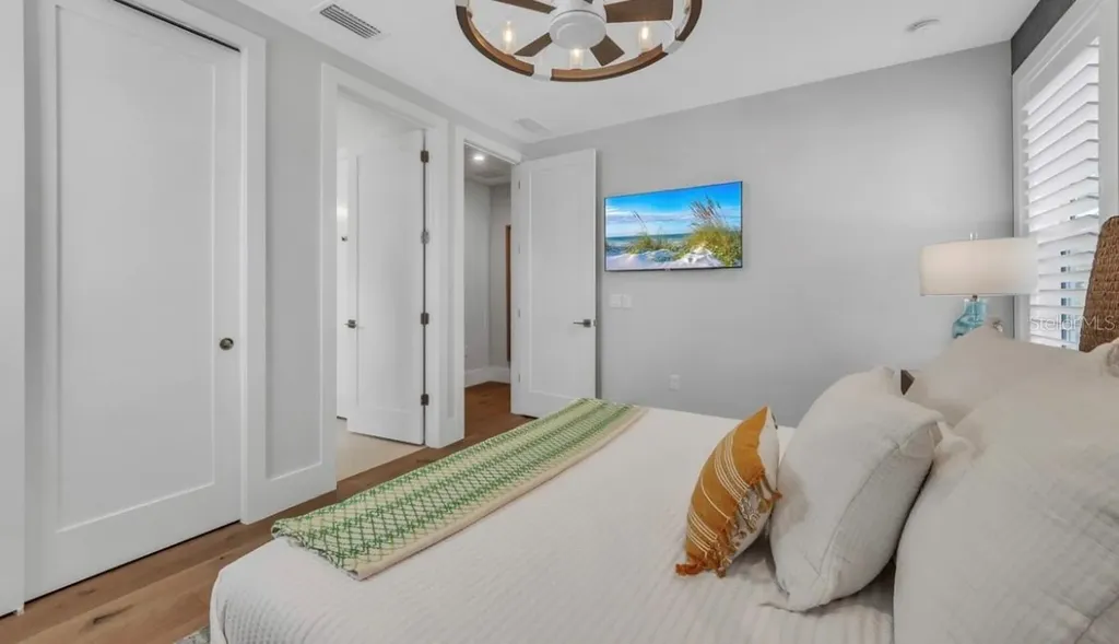 106 11th Street S Bradenton Beach FL 34217