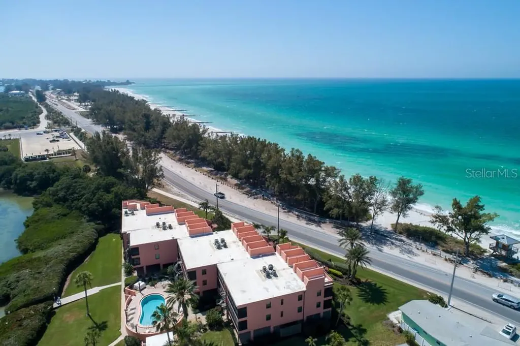 106 11th Street S Bradenton Beach FL 34217