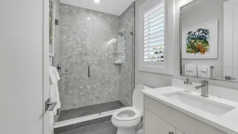 106 11th Street S Bradenton Beach FL 34217