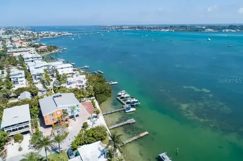 106 11th Street S Bradenton Beach FL 34217