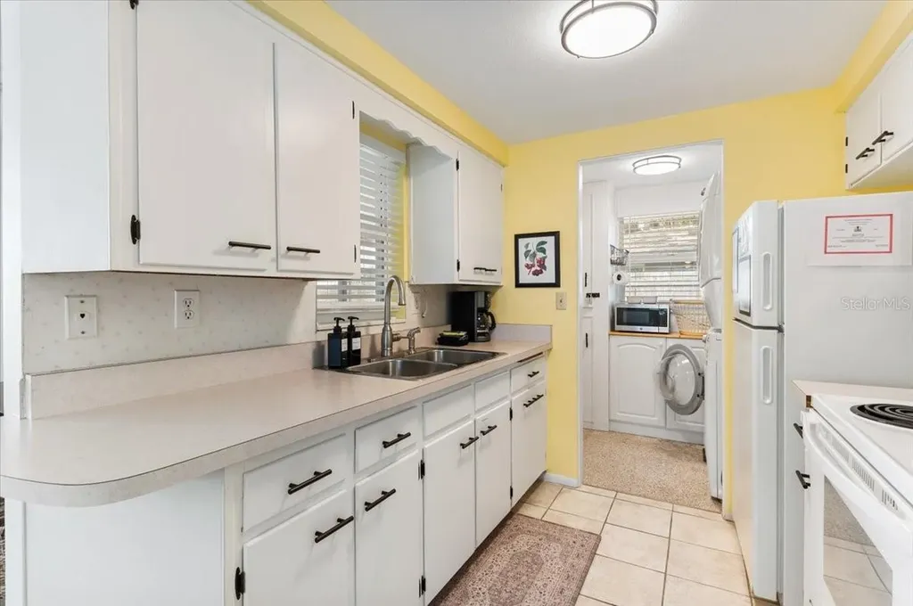 980 Charlotte Avenue Sarasota FL 34237