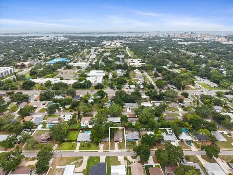 980 Charlotte Avenue Sarasota FL 34237