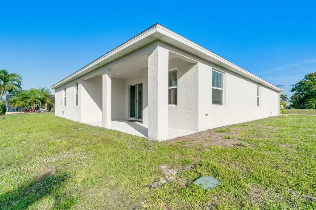 1452 SE 13th Terrace Cape Coral FL 33990