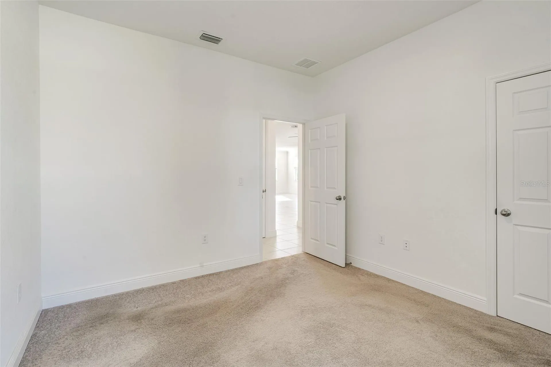 1452 SE 13th Terrace Cape Coral FL 33990
