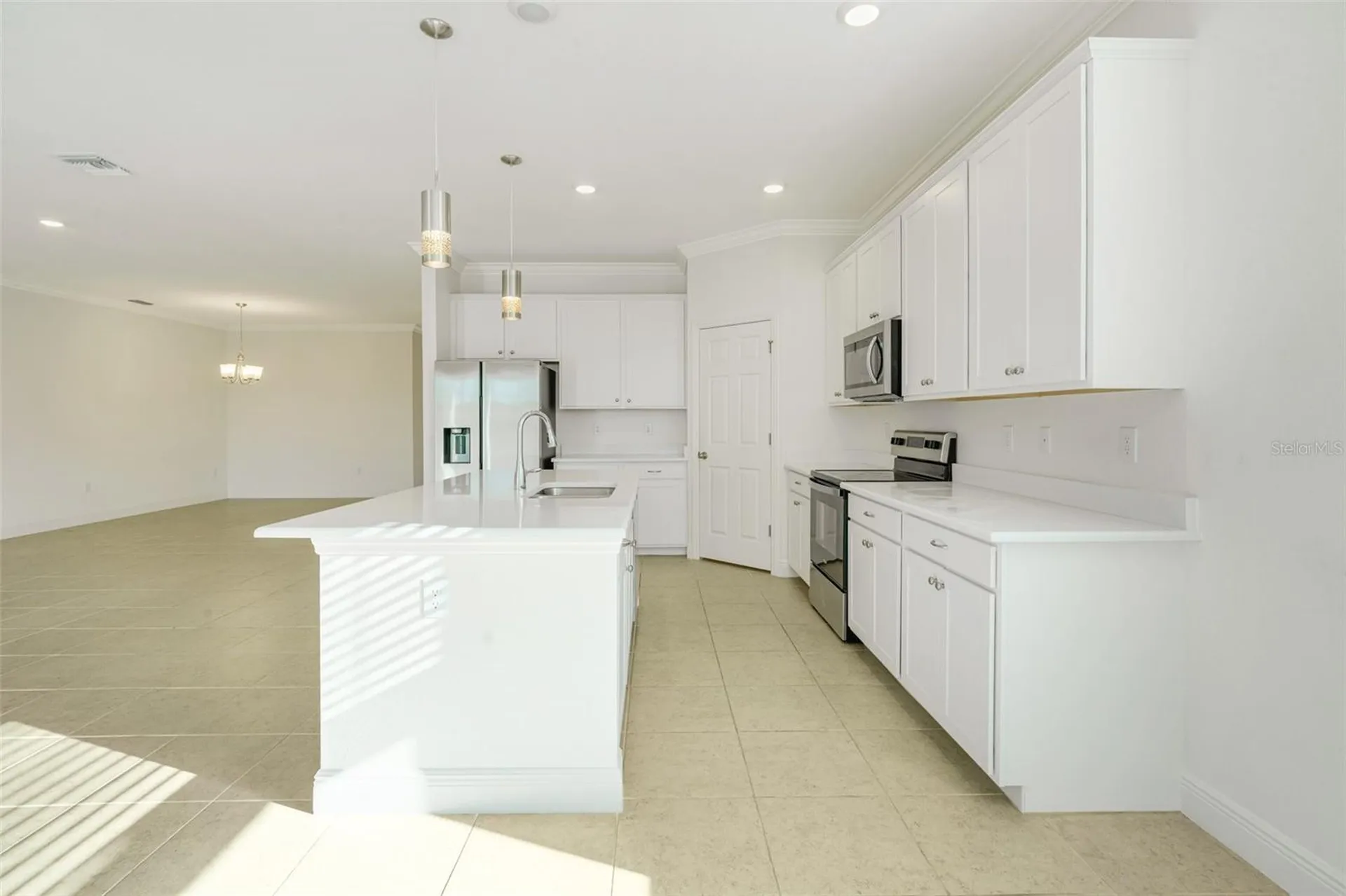 1452 SE 13th Terrace Cape Coral FL 33990