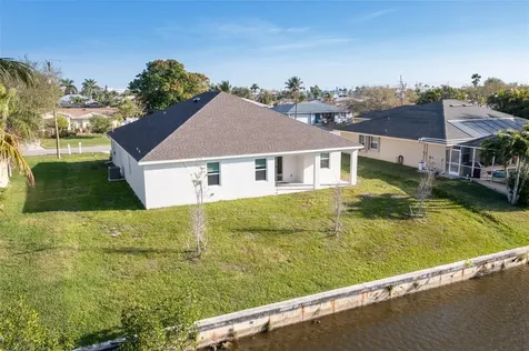 1452 SE 13th Terrace Cape Coral FL 33990