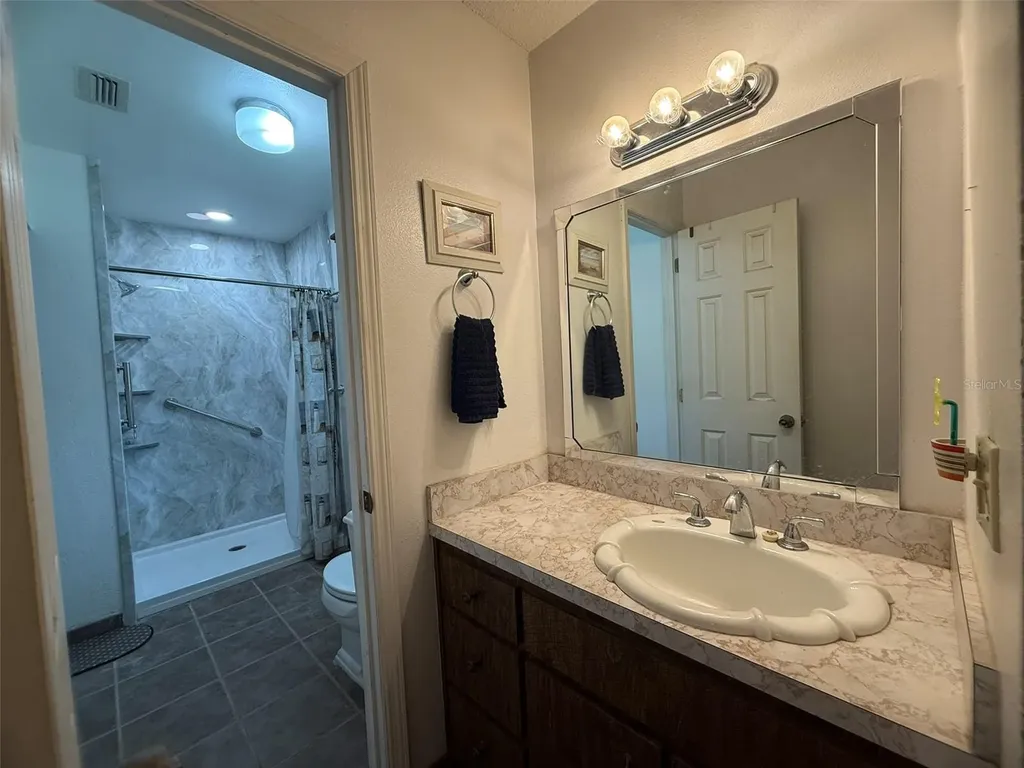 7 Lago Vista Court Davenport FL 33837