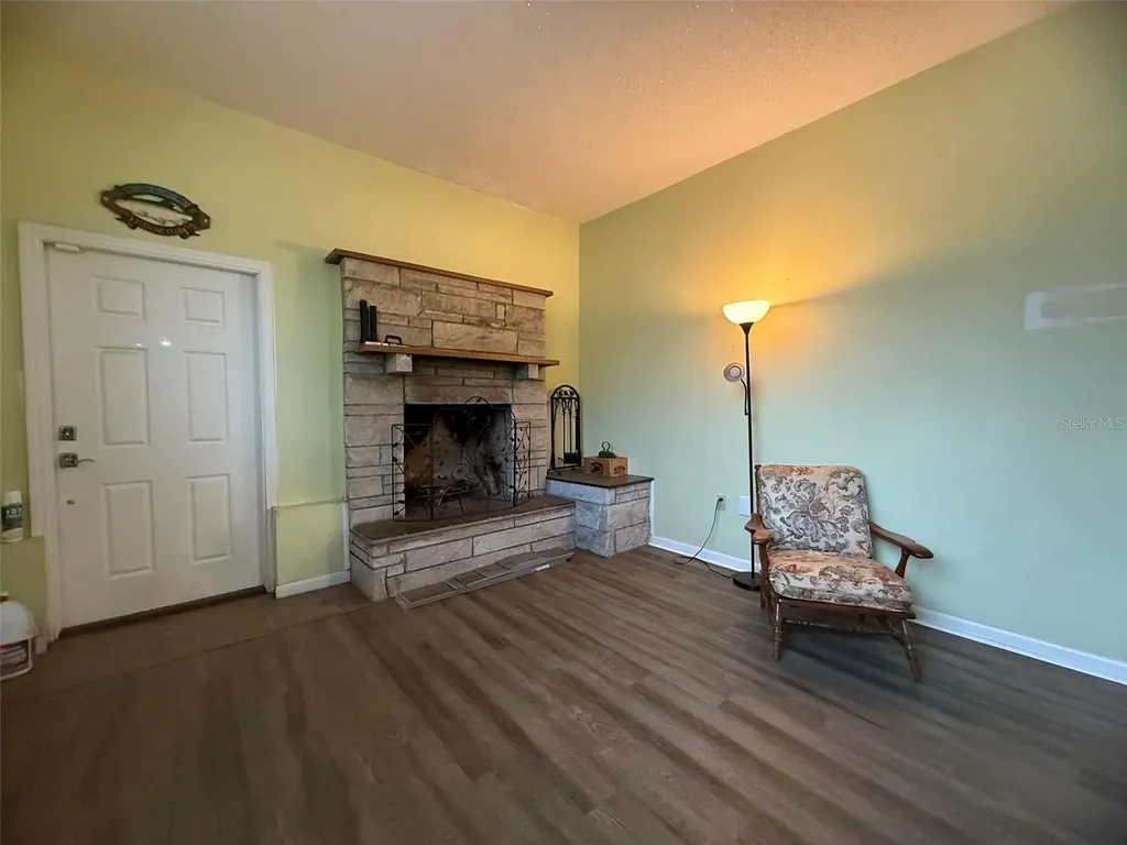 7 Lago Vista Court Davenport FL 33837