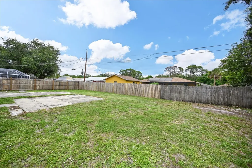 2635 Bucida Drive Sarasota FL 34232