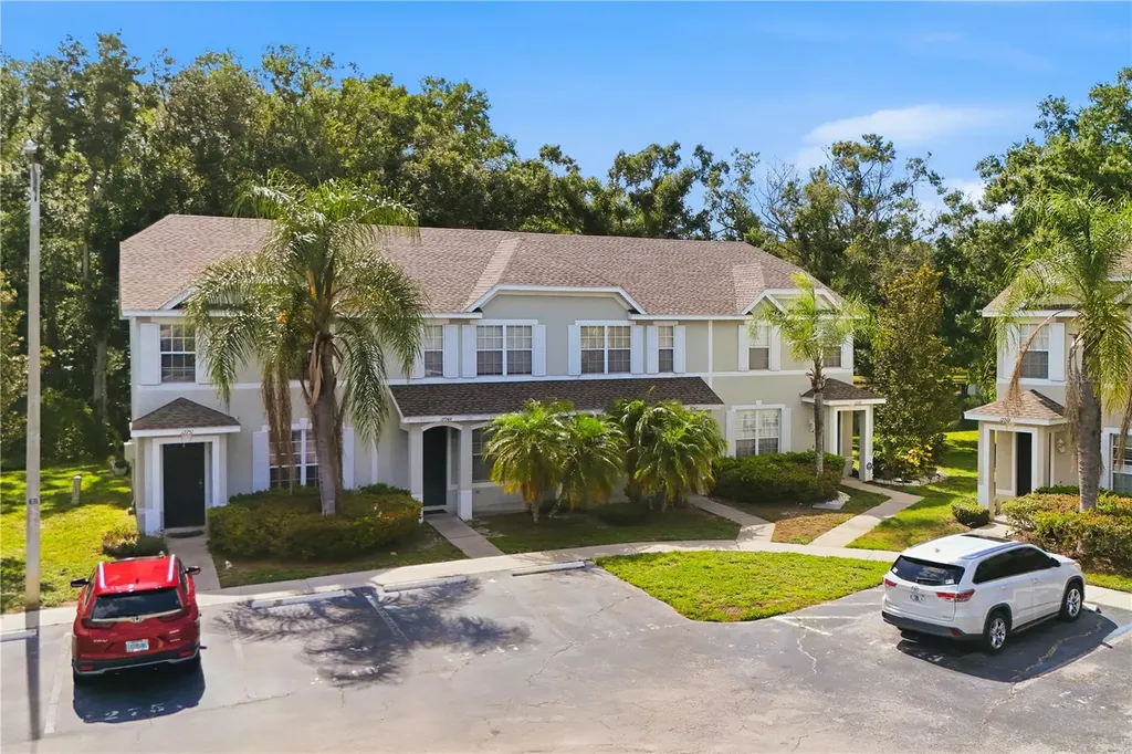 12747 Sunland Court Tampa FL 33625