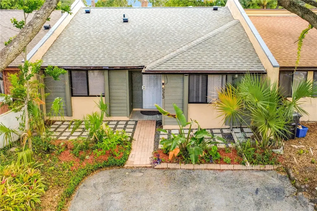 523 Derby Drive Altamonte Springs FL 32714