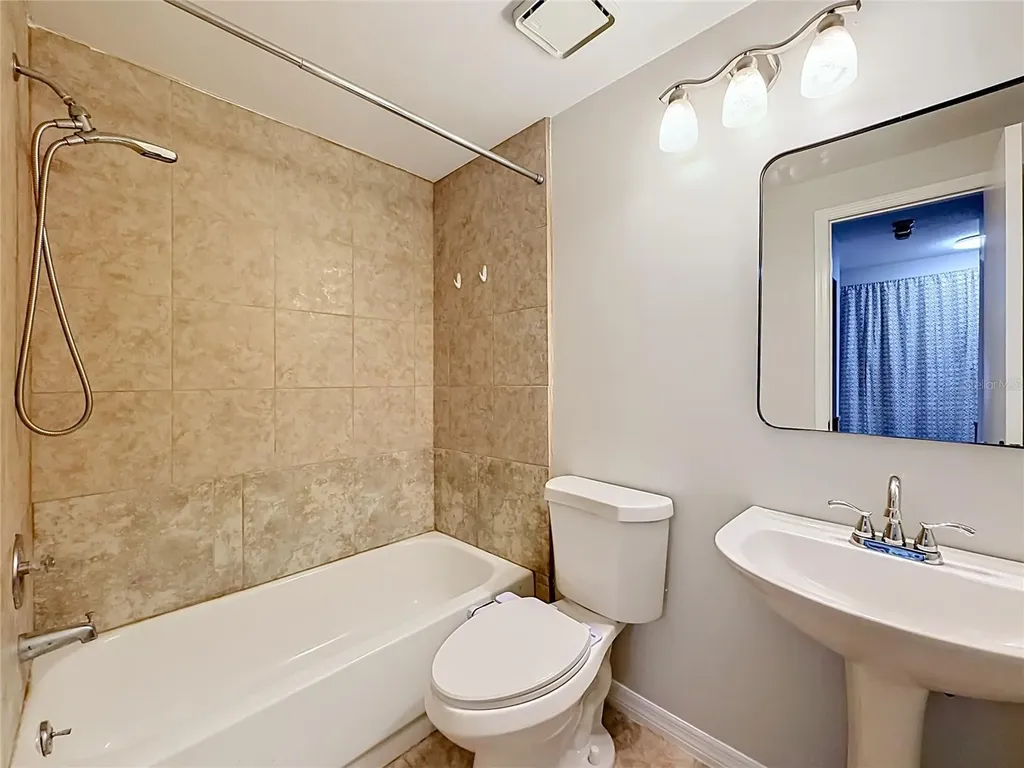 523 Derby Drive Altamonte Springs FL 32714