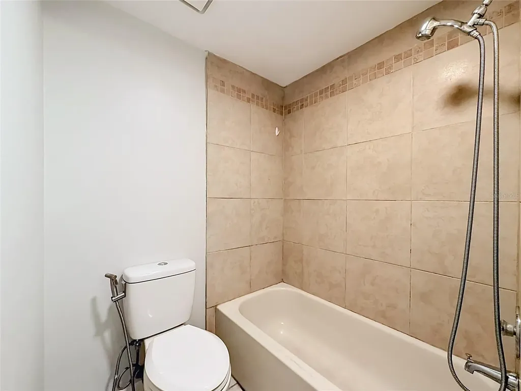 523 Derby Drive Altamonte Springs FL 32714
