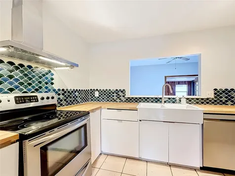 523 Derby Drive Altamonte Springs FL 32714