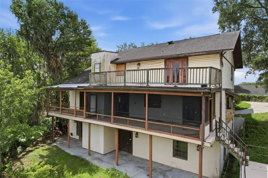 960 Lake Cove Trail Lakeland FL 33813