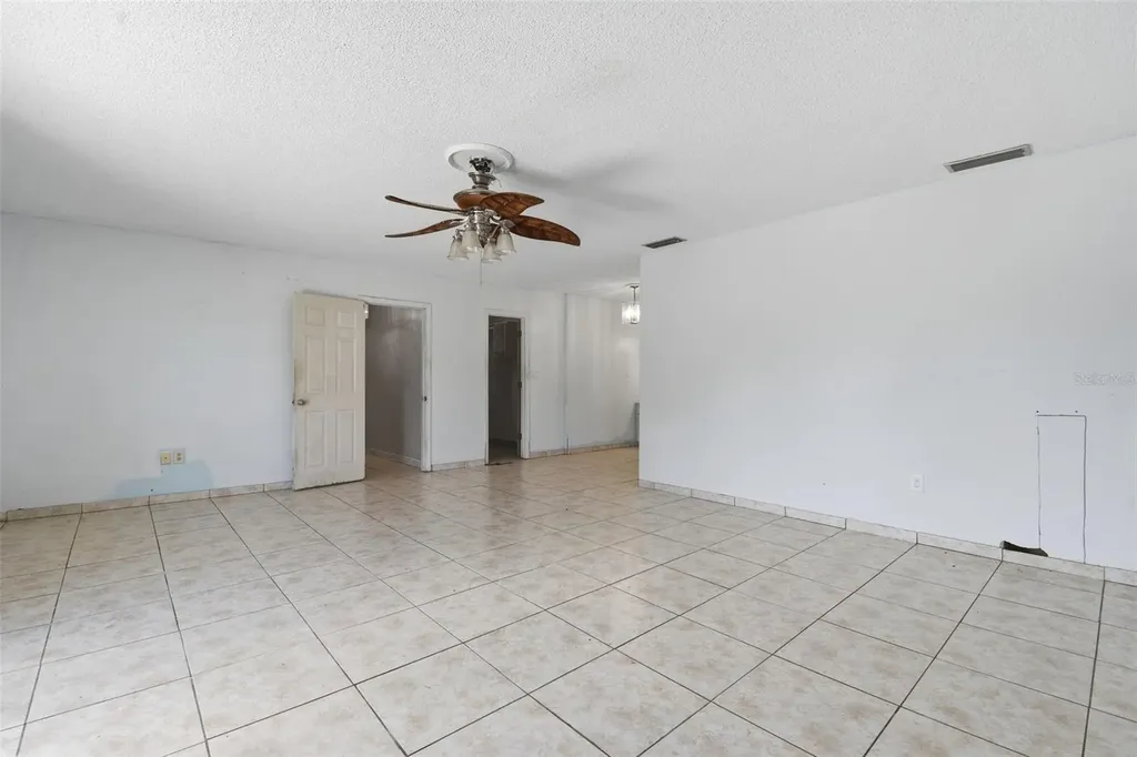 960 Lake Cove Trail Lakeland FL 33813