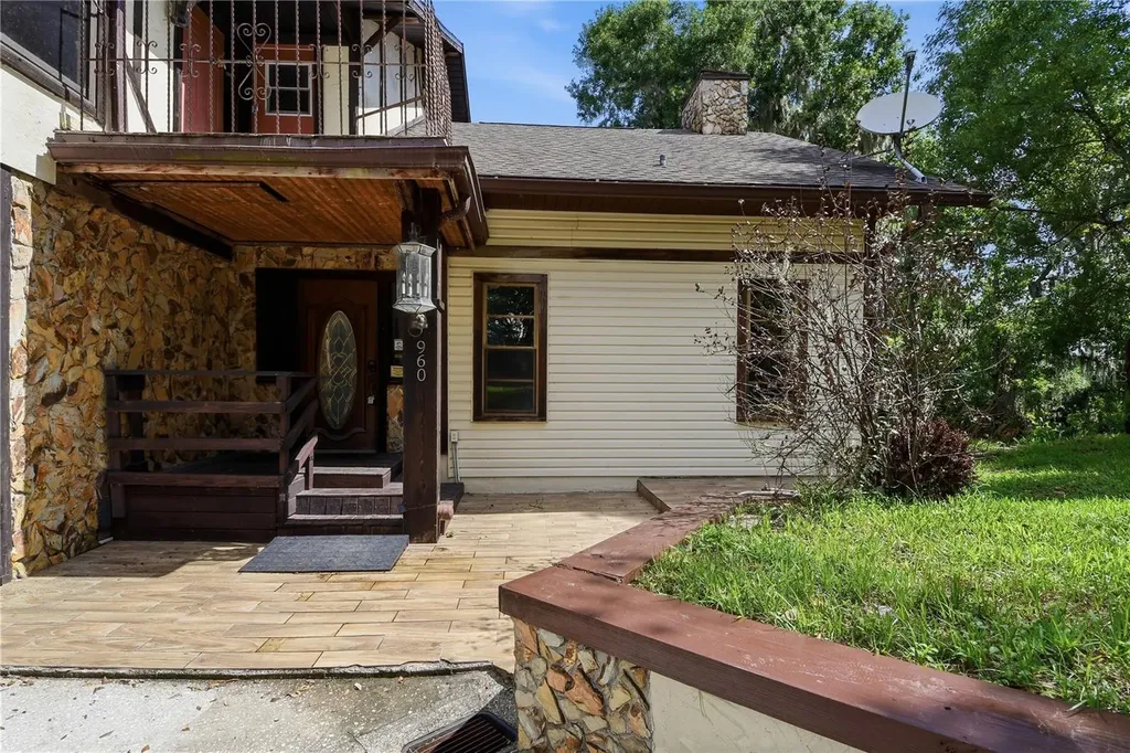 960 Lake Cove Trail Lakeland FL 33813