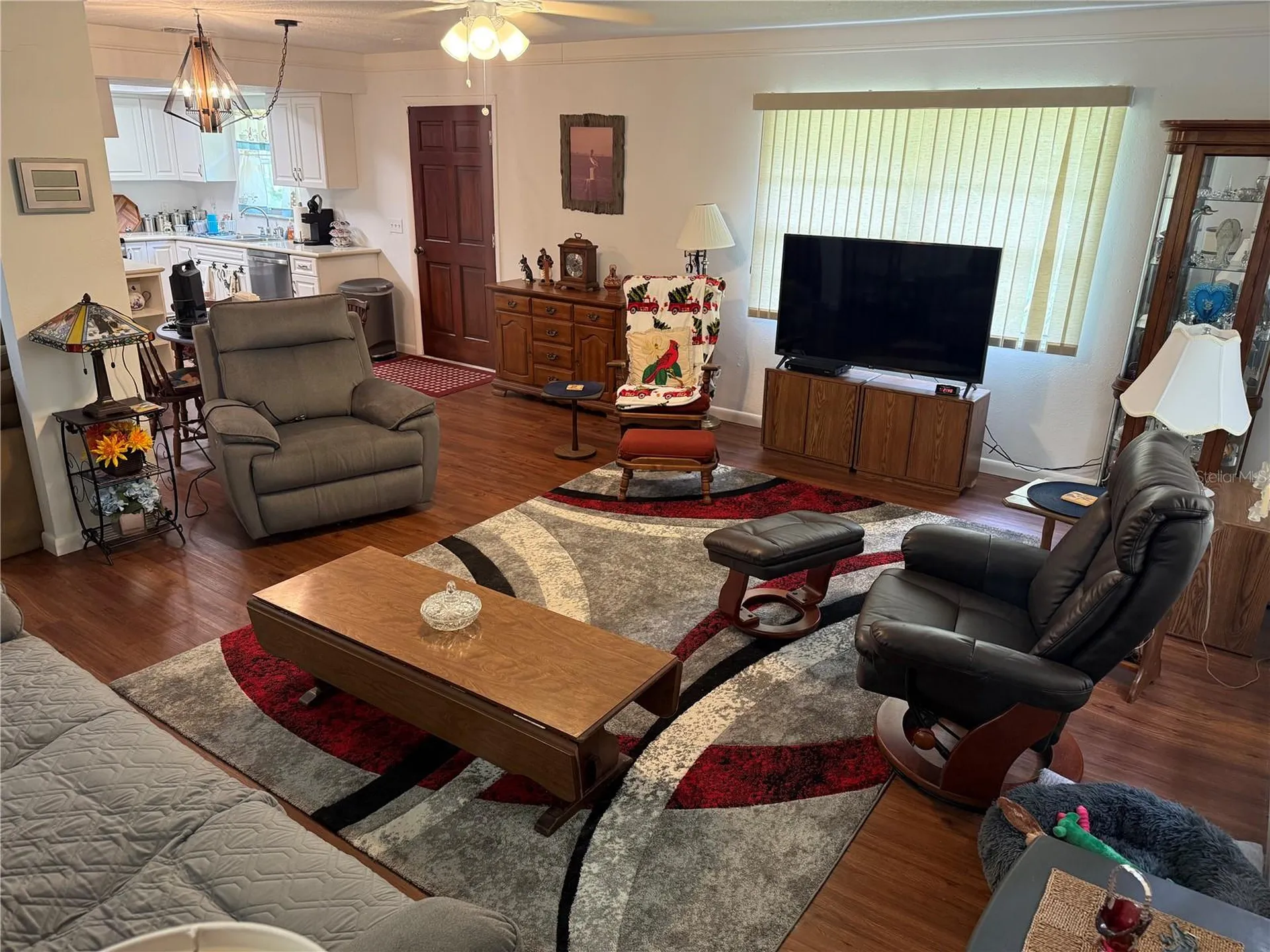 1141 County Road 457 Lake Panasoffkee FL 33538