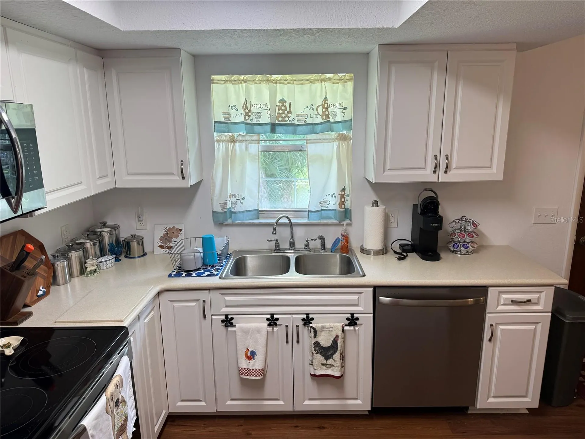 1141 County Road 457 Lake Panasoffkee FL 33538