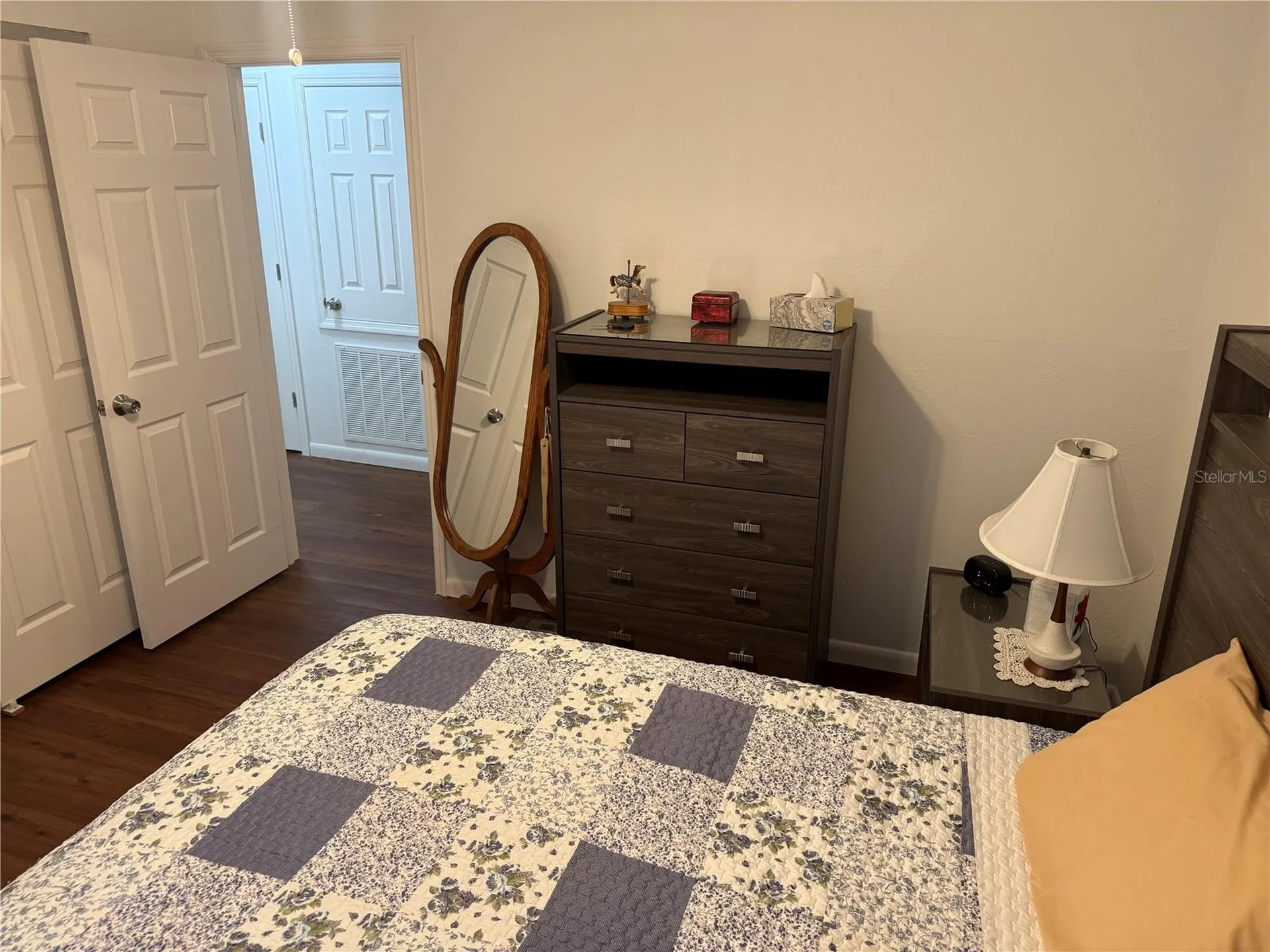 1141 County Road 457 Lake Panasoffkee FL 33538