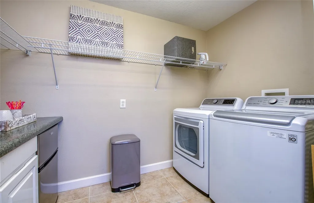2982 Estancia Place Clearwater FL 33761