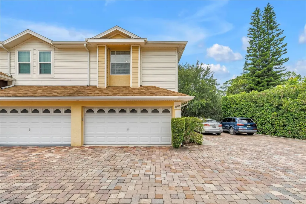 2982 Estancia Place Clearwater FL 33761