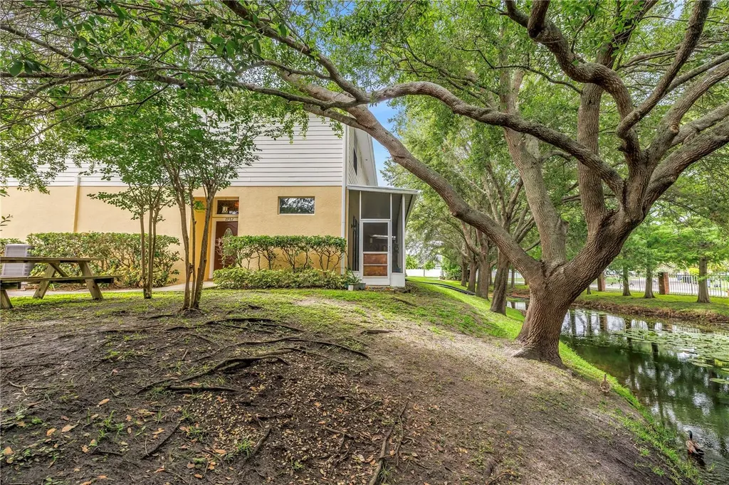 2982 Estancia Place Clearwater FL 33761