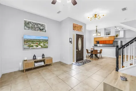 2982 Estancia Place Clearwater FL 33761