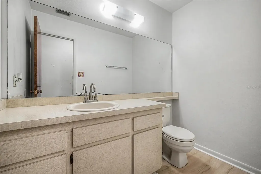 16706 Rolling Rock Drive Tampa FL 33618