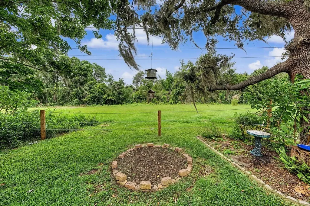 16706 Rolling Rock Drive Tampa FL 33618