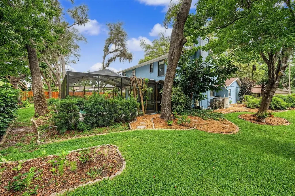 16706 Rolling Rock Drive Tampa FL 33618