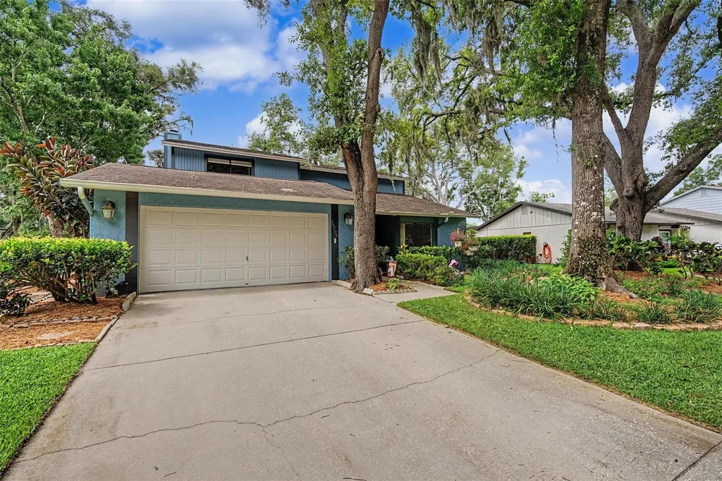 16706 Rolling Rock Drive Tampa FL 33618