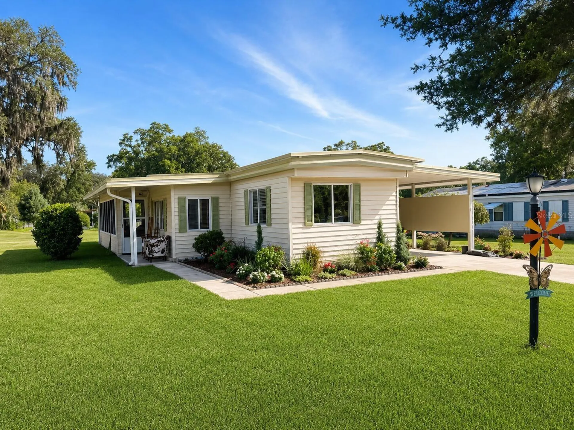304 Sheerwood Drive Lady Lake FL 32159