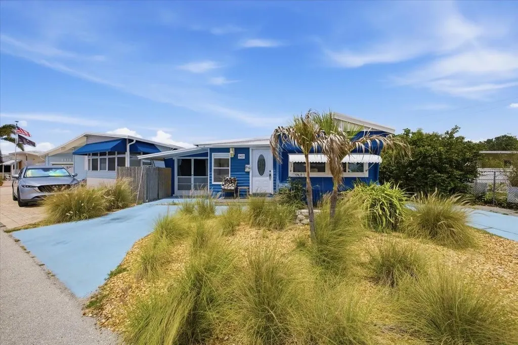 6621 Kansas Street Bradenton FL 34207