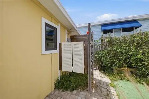 6621 Kansas Street Bradenton FL 34207