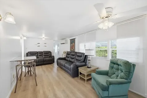 6621 Kansas Street Bradenton FL 34207