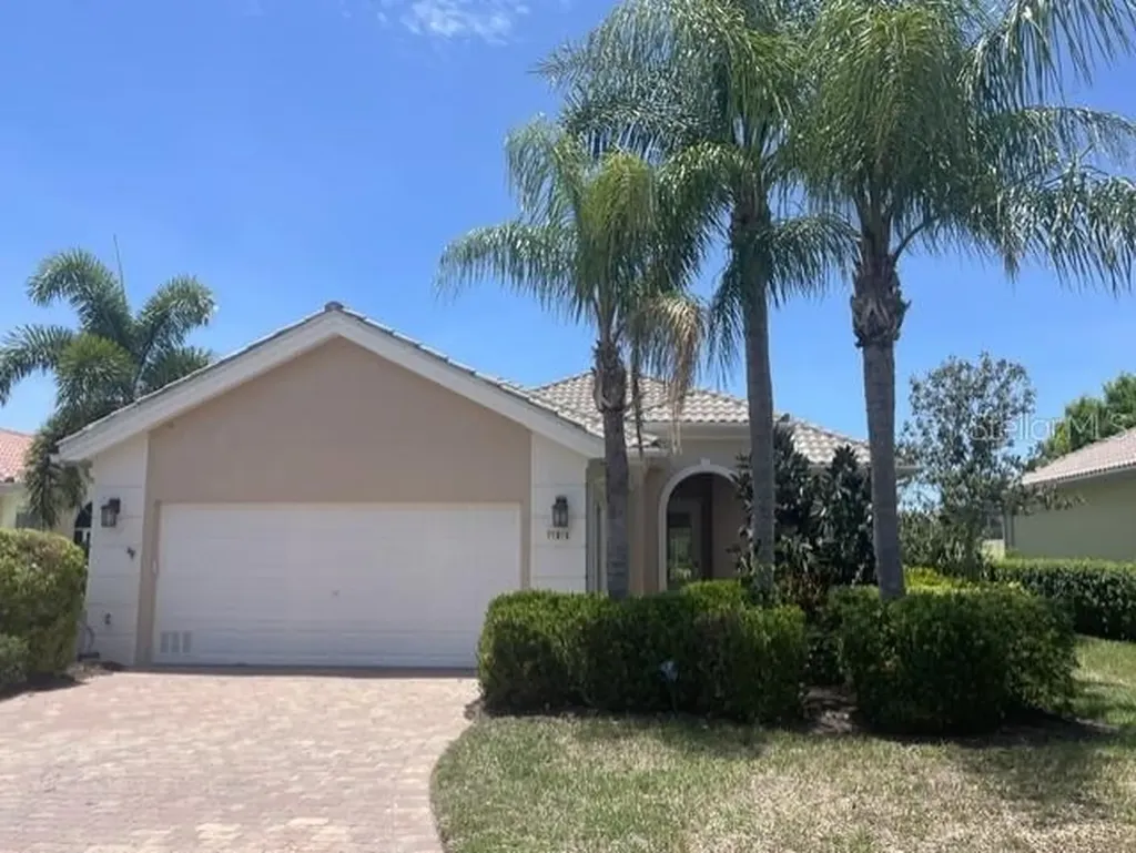11818 Fiore Lane Sarasota FL 34238