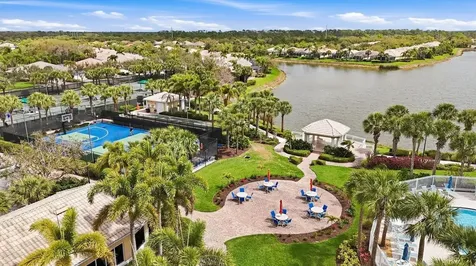 11818 Fiore Lane Sarasota FL 34238