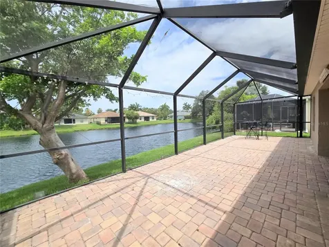 302 San Lorenzo Court Bradenton FL 34208